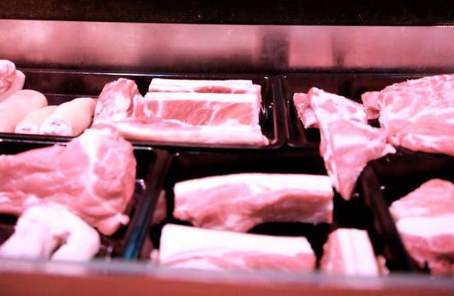 猪肉每公斤降了6元